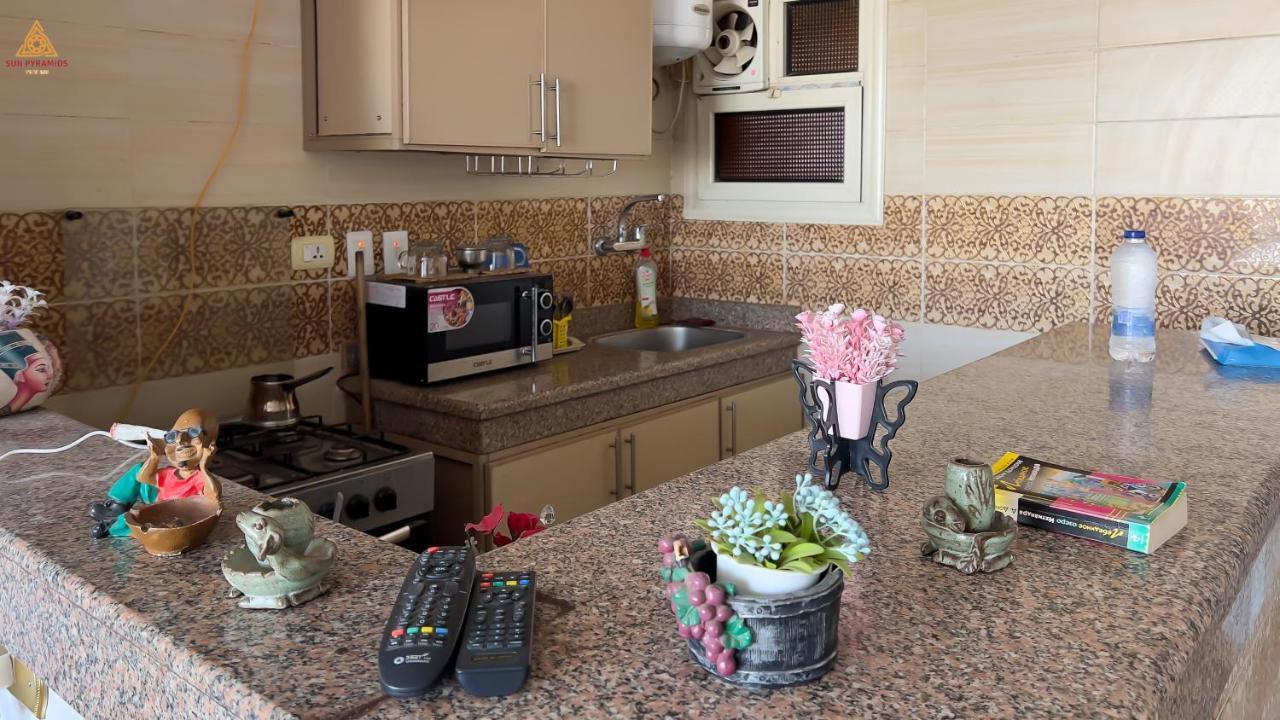 Full Pyramids View Apartment With Balcony For 8 P Kafret el-Gabal 外观 照片