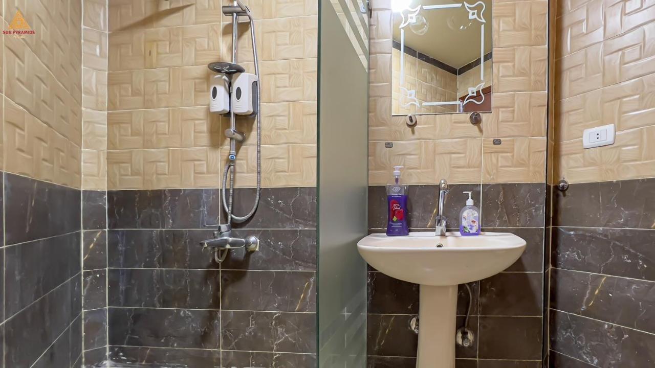 Full Pyramids View Apartment With Balcony For 8 P Kafret el-Gabal 外观 照片